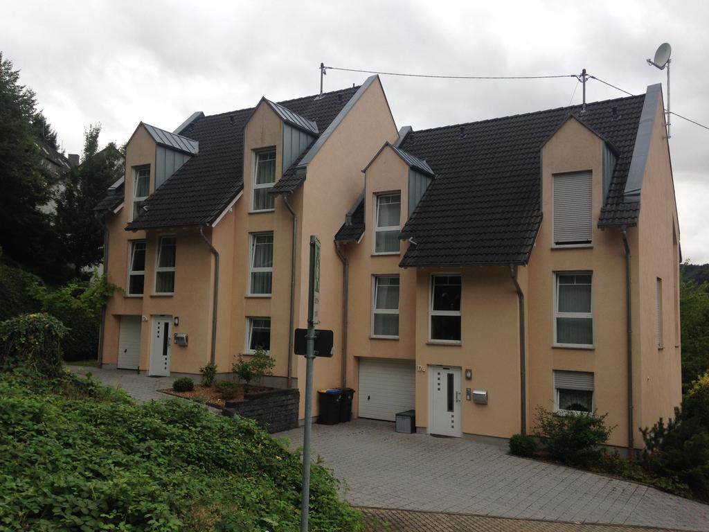 Moselschoen Das Ferienhaus Brodenbach Oda fotoğraf